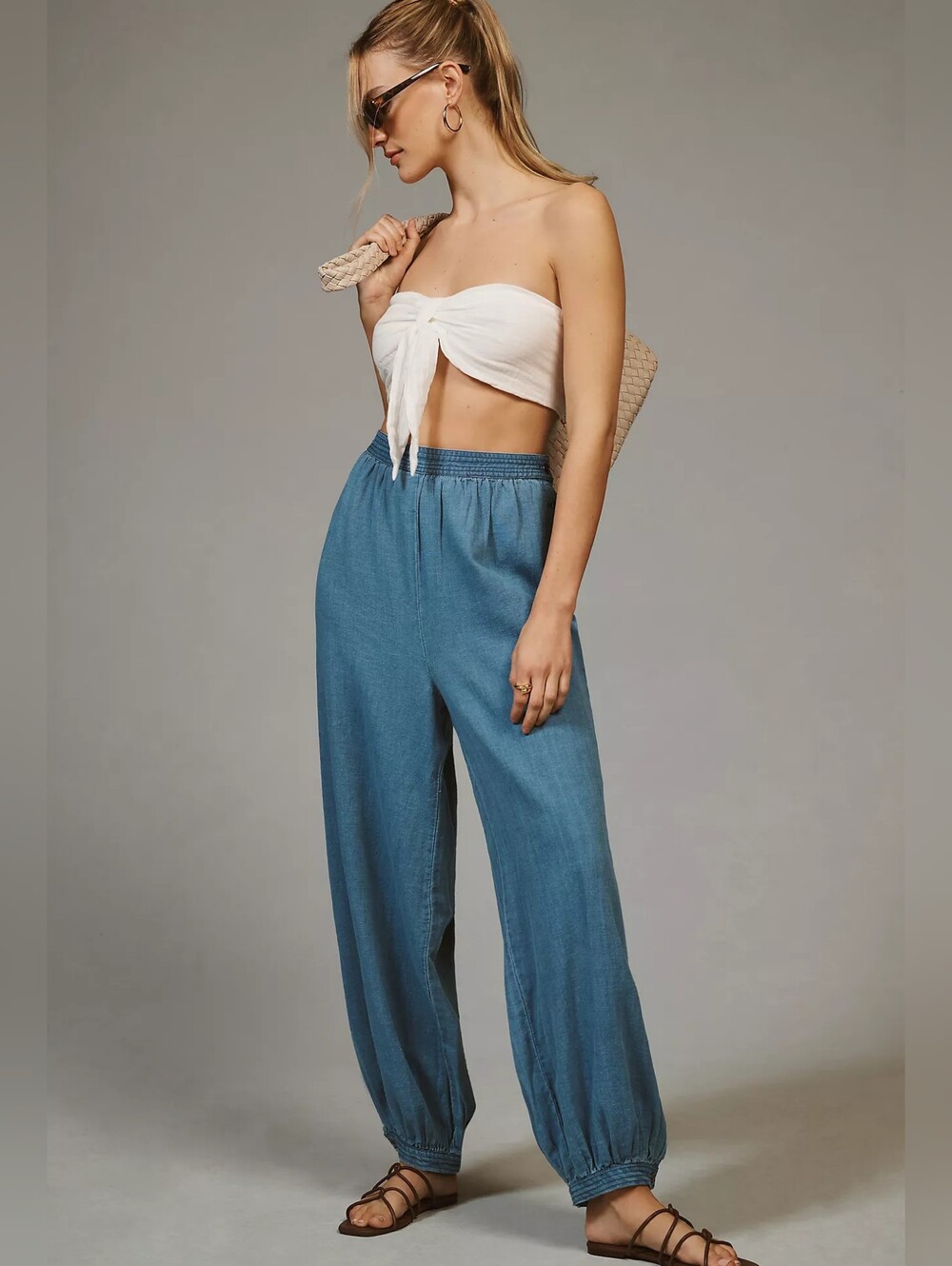 Anthropologie Women’s Denim Harem Pants Chambray Blue Button Detail Size XL